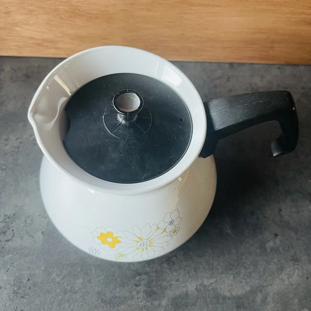 VTG Corning Ware 6 Cup Tea Pot P-104  Floral Bouquet Stovetop Kettle Retro 70s
